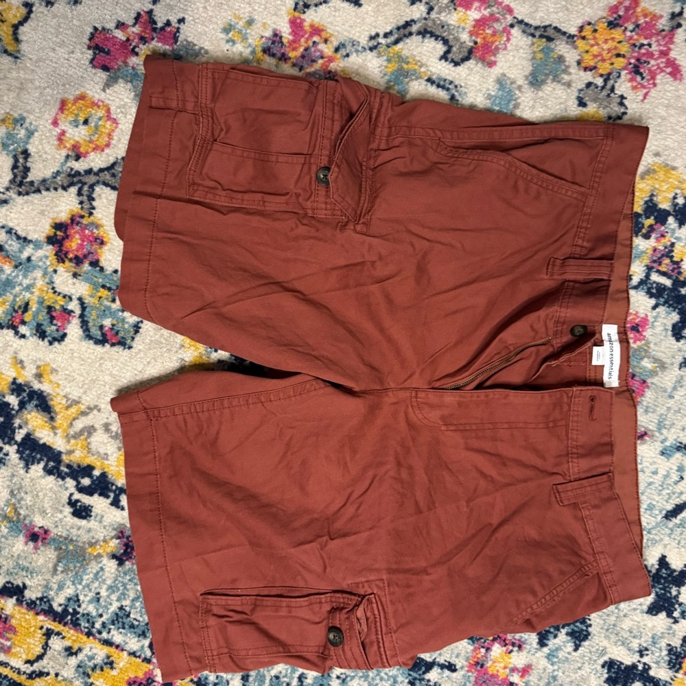 Men’s cargo shorts